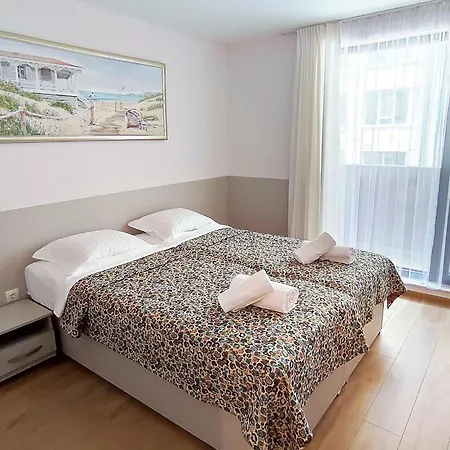 2 Coastal Retreat * Βάρνα