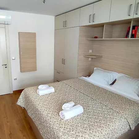 2 Coastal Retreat * Варна