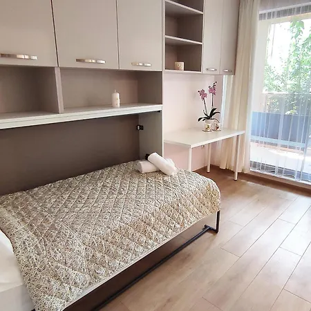 Daire 2 Coastal Retreat