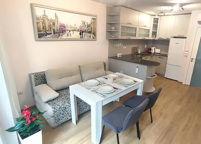 Apartment 2 Coastal Retreat *